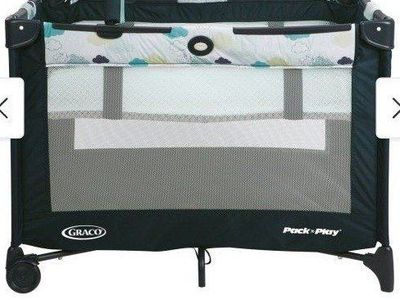 Graco Pack 'n Play On The Go Playard + Hygge Hush Mattress Pad