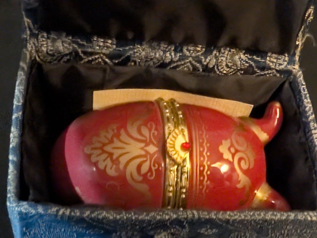 Main image 8