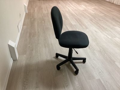 Easy Rolling Armless Chair