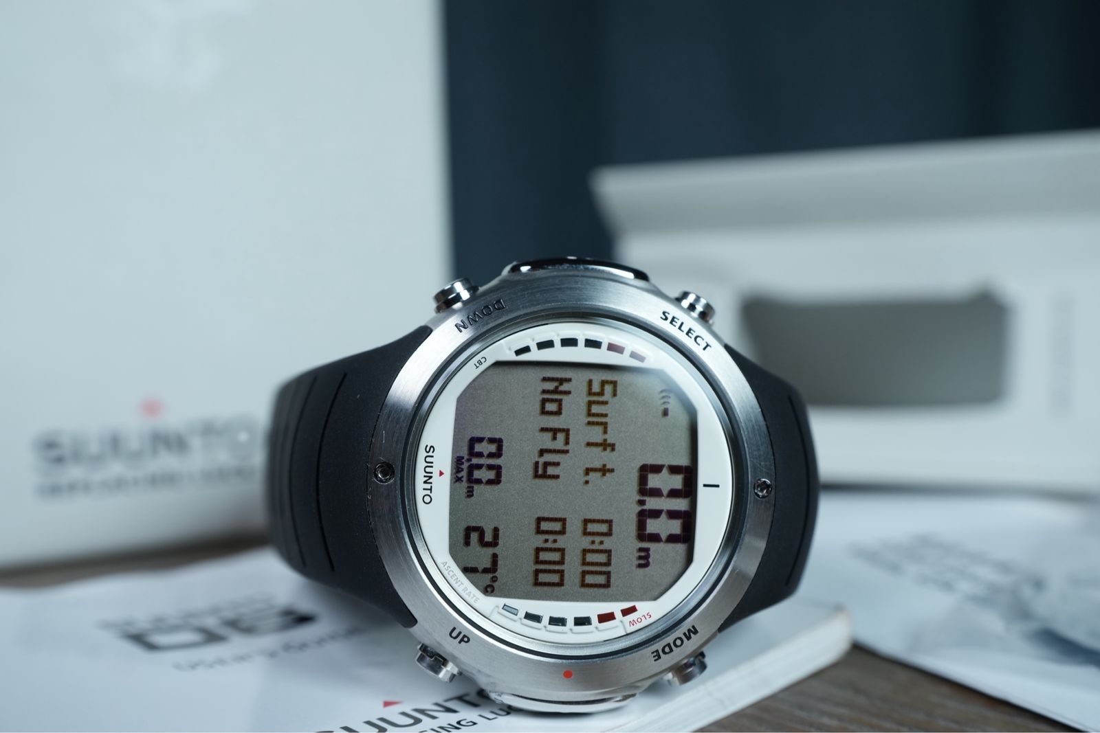 SUUNTO D6 Diving Computer Watch + Box MSRP:$799