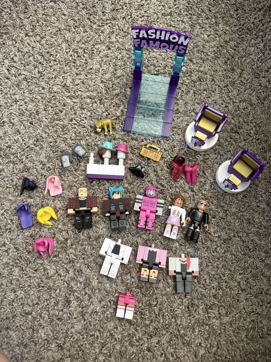 Roblox Fashion Famous Set