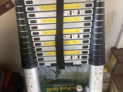 12 Foot Telescopic extendable Ladder