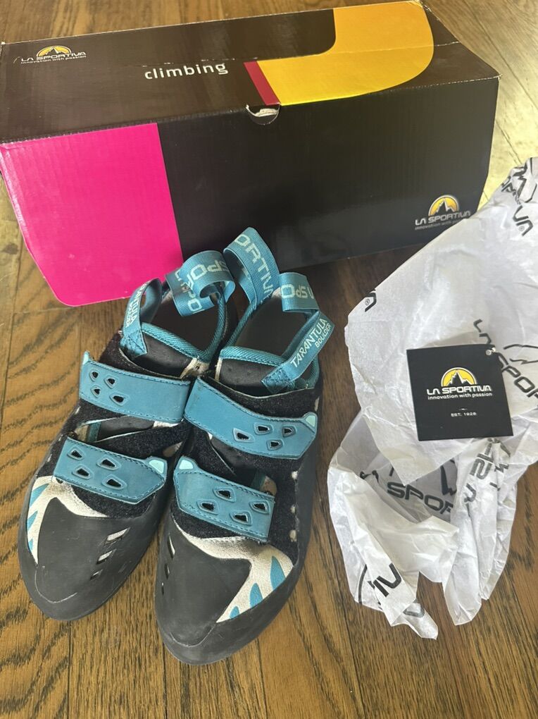 La Sportiva Tarantula 35 Boulder Climbing Shoes