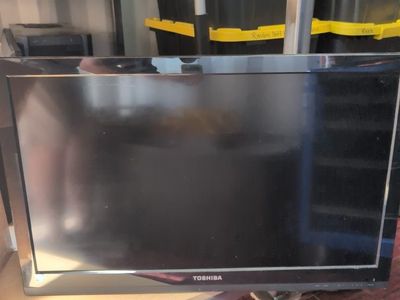 Toshiba 32SL410U 32-inch 720p LCD HDTV Television
