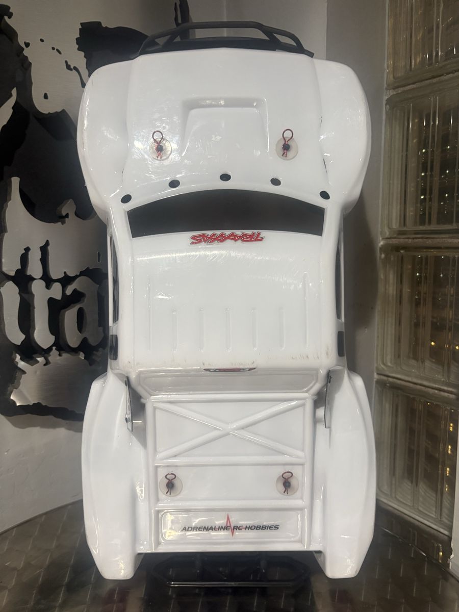 Main image 3
