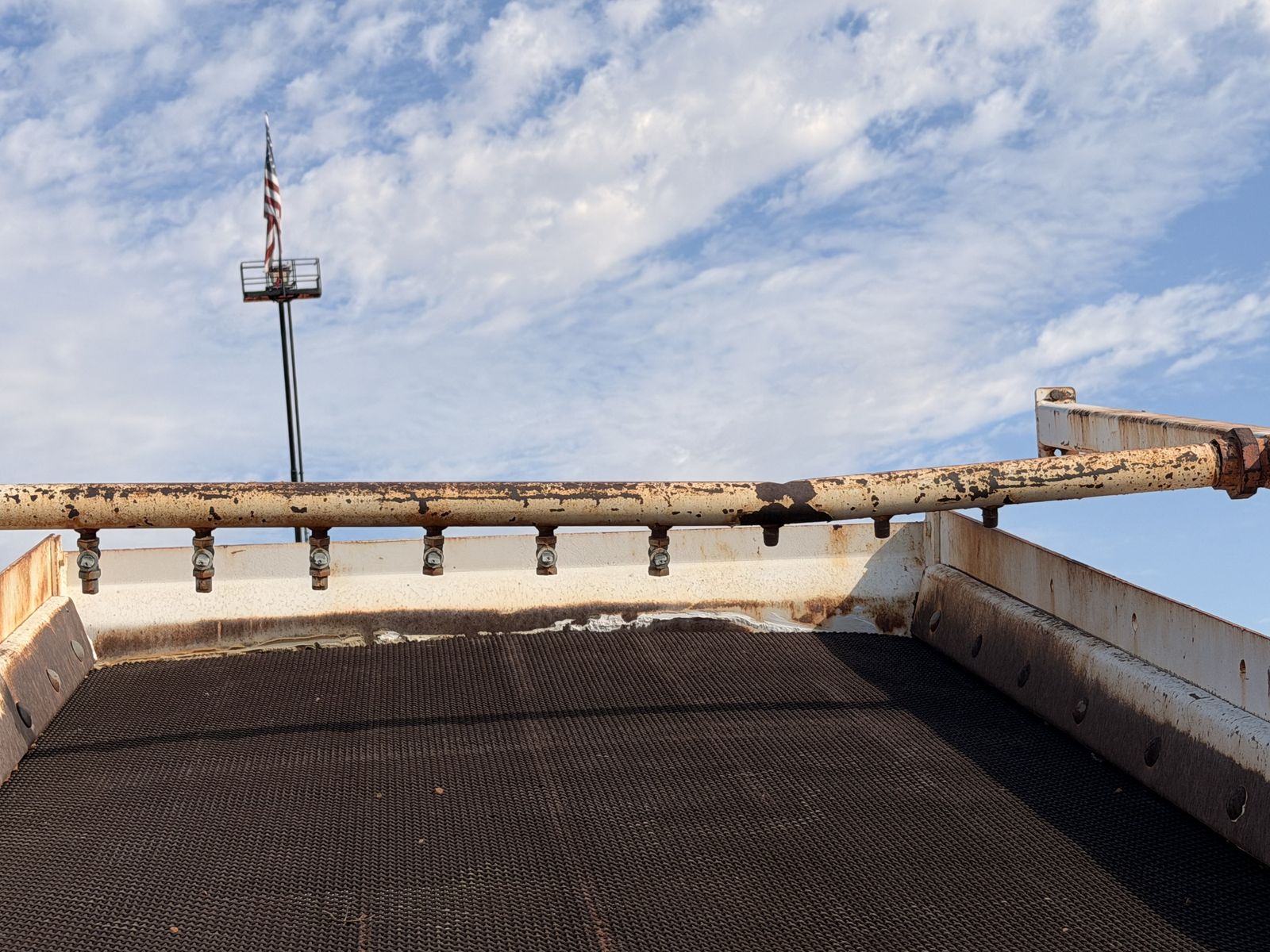 Main image 8