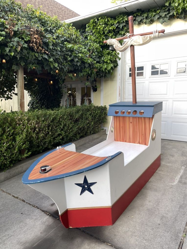 Custom Children's Boat Bed