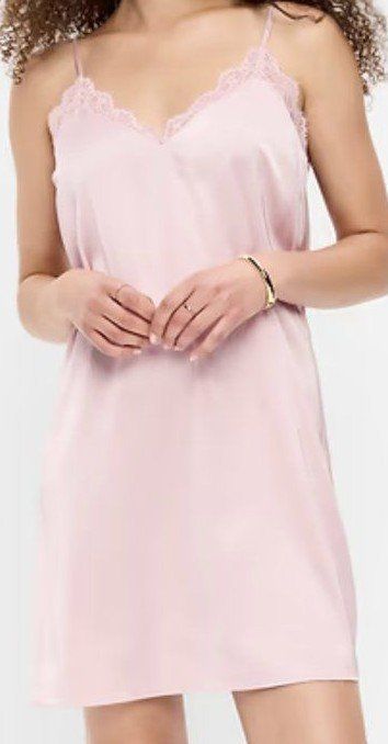 BRAND NEW SLEEP DRESS SIZE XS