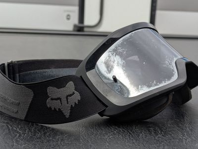 Fox mountain biking, motorcycle goggles