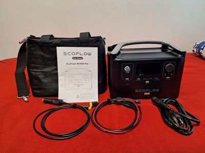 EcoFlow RIVER Pro Portable Power Station + Case & Cables - MINT Condition