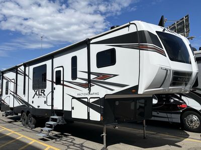 XLR Nitro toy hauler by Forest River model 35DK5. 2021 Fifth wheel