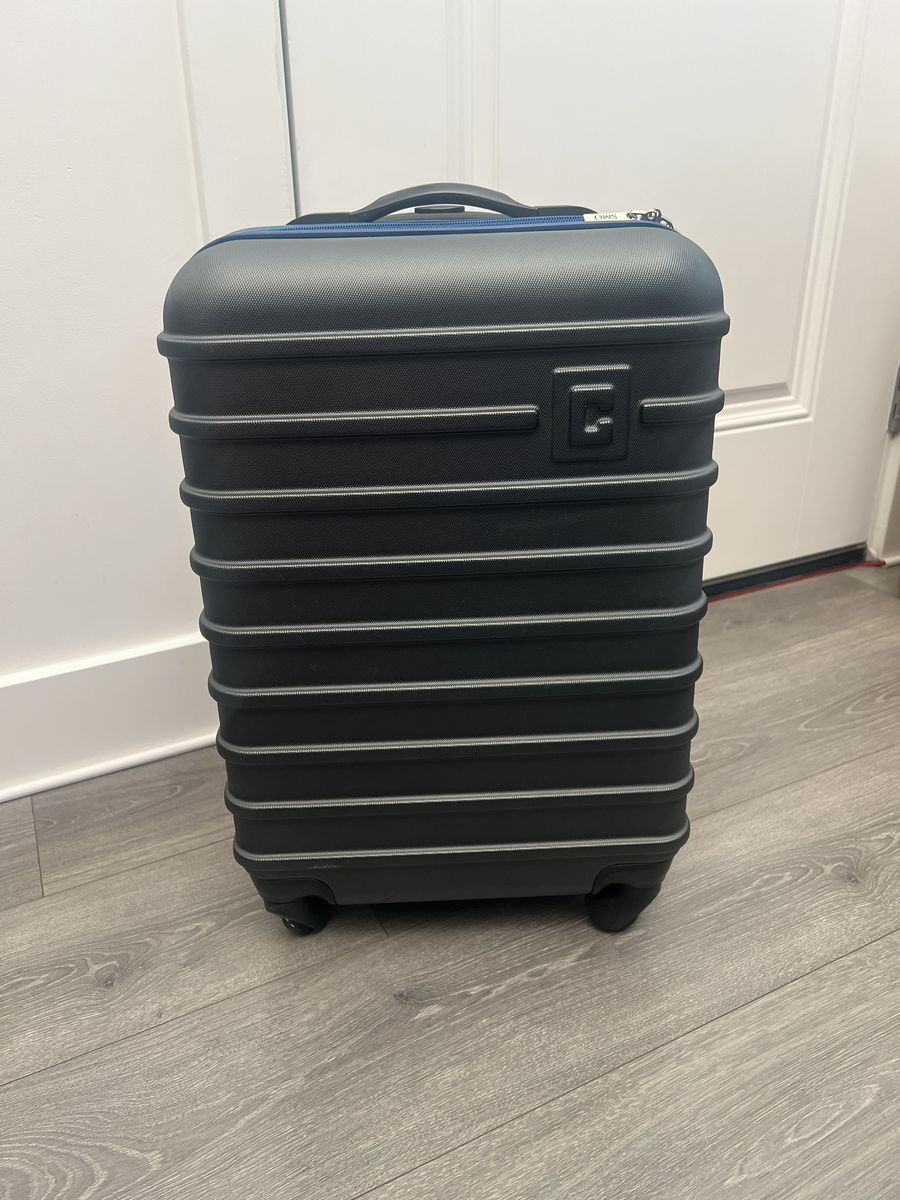 CHAPS Hardshell Carry-On Spinner Suitcase Gray/Blue