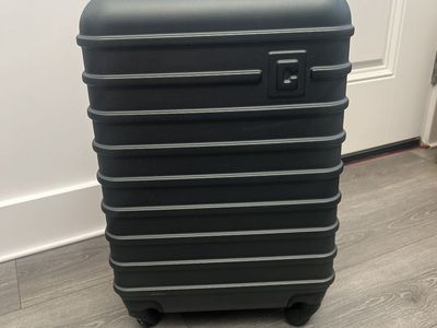 CHAPS Hardshell Carry-On Spinner Suitcase Gray/Blue
