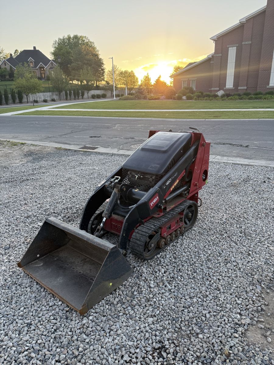 Toro Dingo TX-427