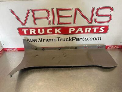S60-6063-0281R TRIM-B PILLAR UPR STD CAB RH GRAY