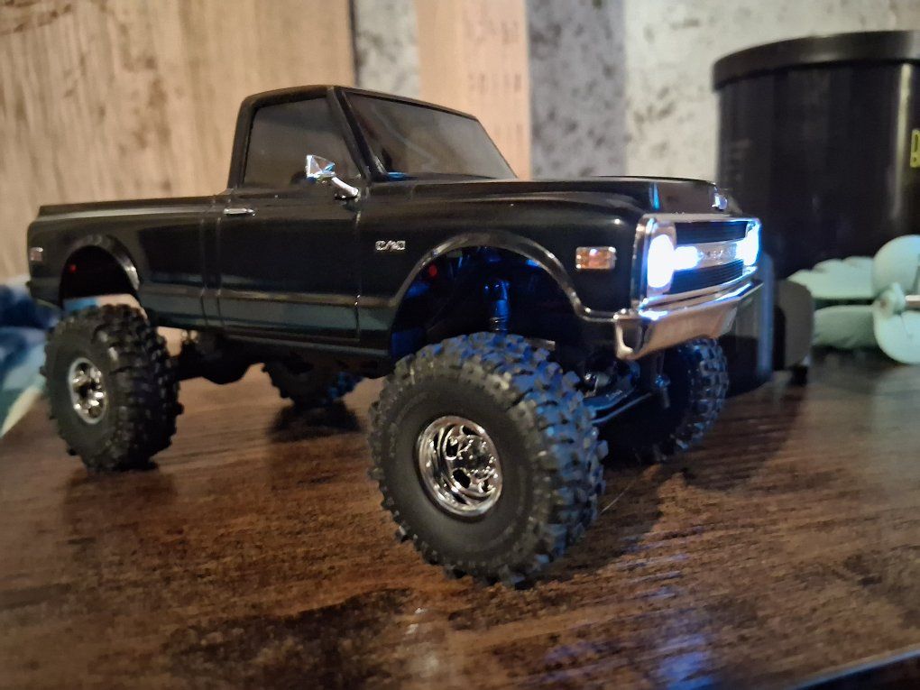 Axial SCX30 Chevrolet C10 RC Crawler Truck - Black