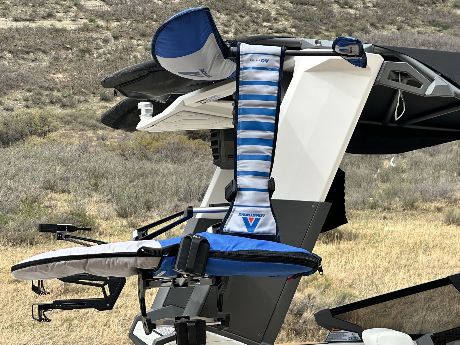 Main image 10