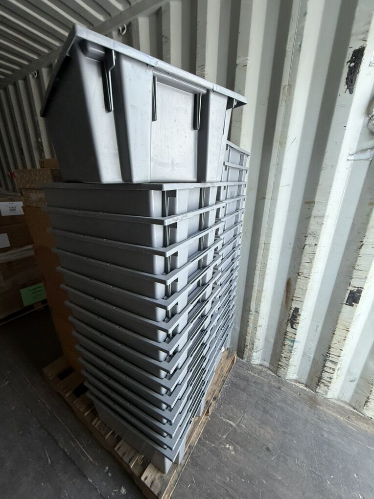 AKRO-MILS Stacking and Nesting Totes