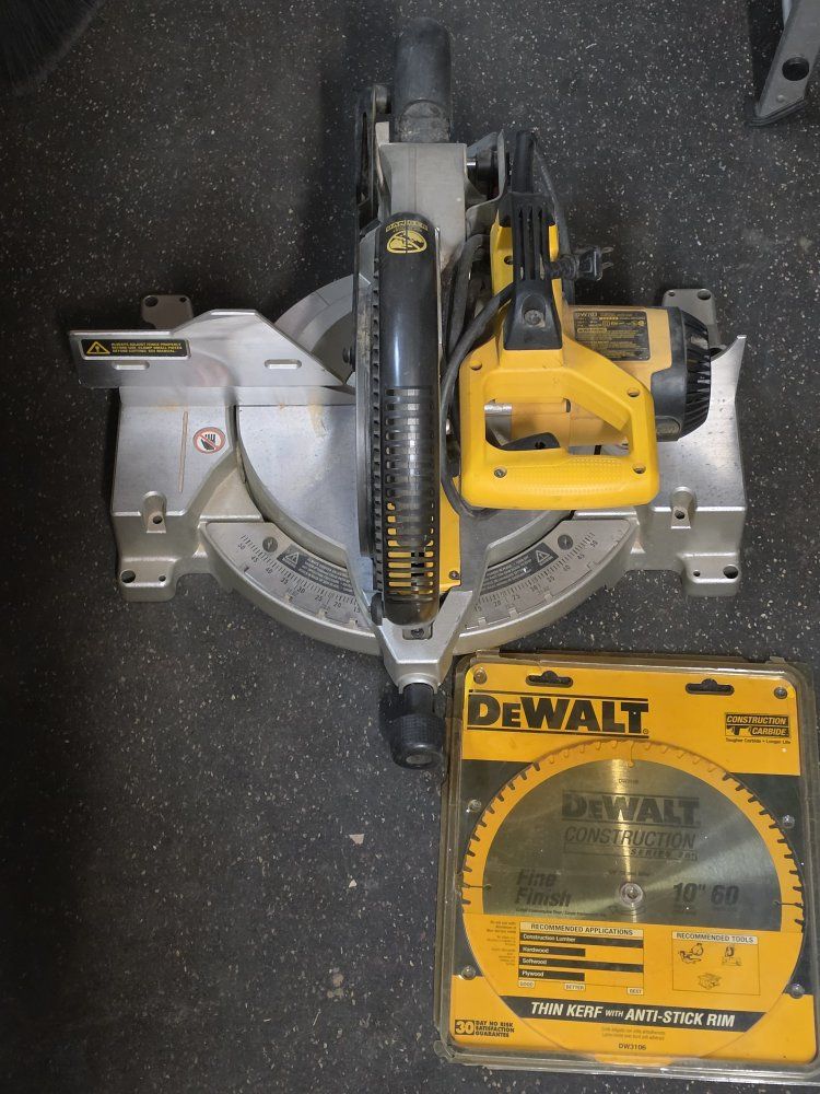 DeWalt DW703 10" Double Insulated Compound Miter Saw with New DeWalt 60T Blade