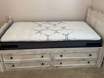 Captains Bed