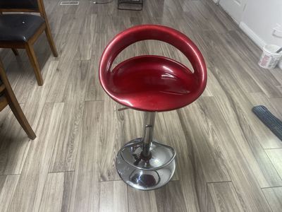 bar stool