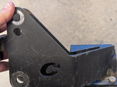 JK Clayton rest track bar bracket