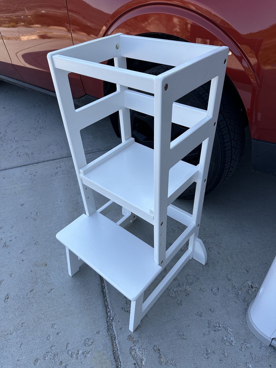 Toddler Tower For "helping" In Kitchen