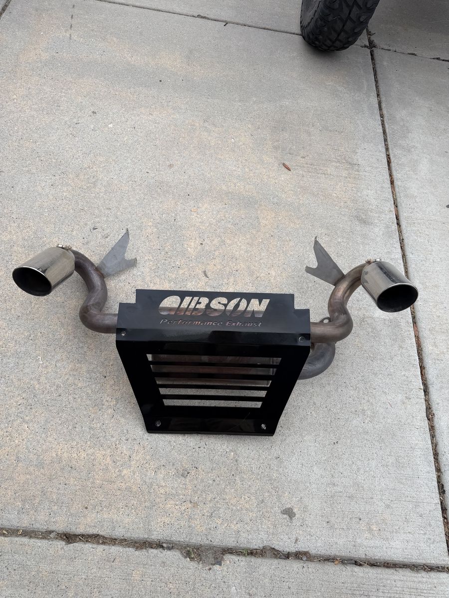 Gibson Performance Exhaust Dual System with Black Heat Shield