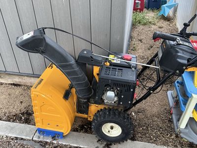 Cub Cadet 528SWE 28-inch Two-Stage Gas Snow Blower Electric Start