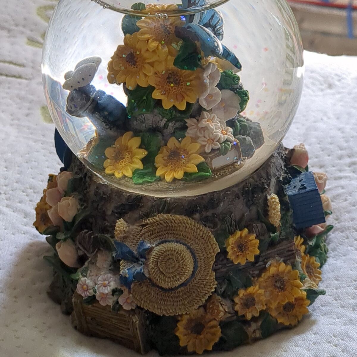 everything is beautiful music snow globe