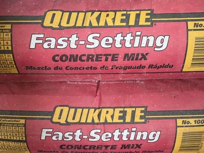 QUIKRETE Fast-Setting Concrete Mix - 14 50lb Bags, No. 1004 - Sets in 20-40 Mins