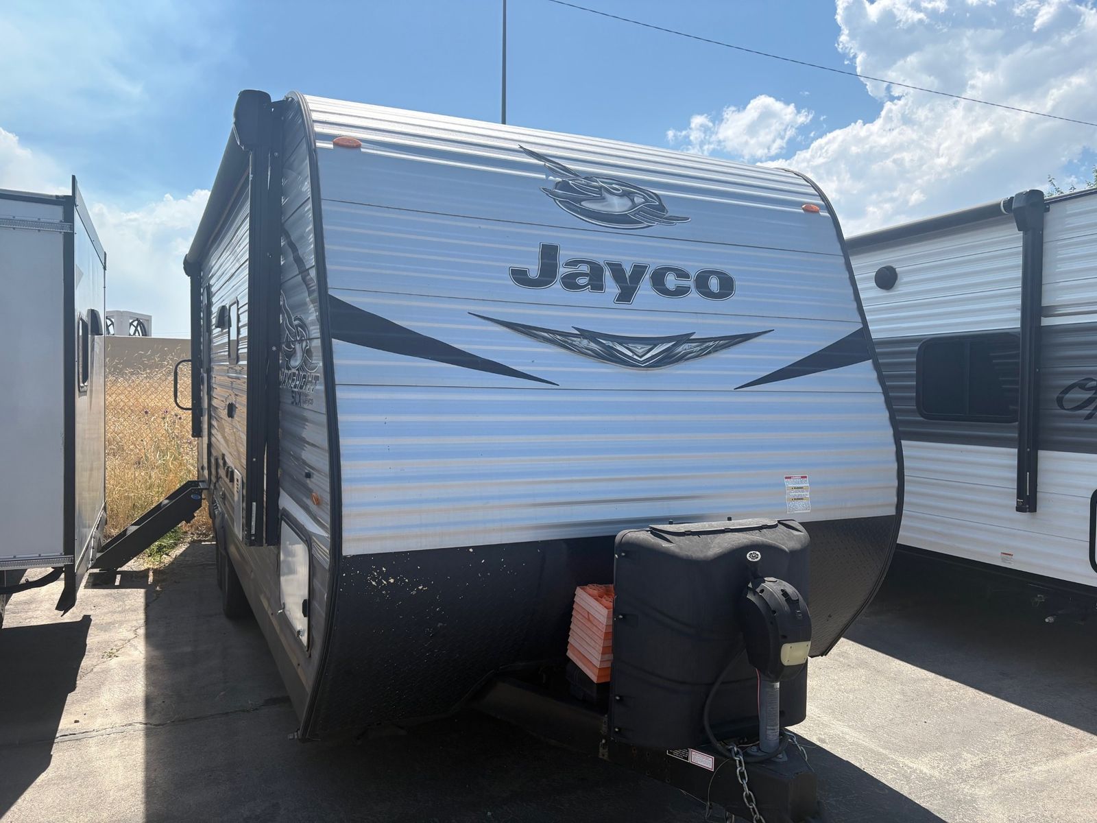 Jayco Travel Trailer Bumper Pull RV - Spacious Interior with Full Kitchen and Appliances
