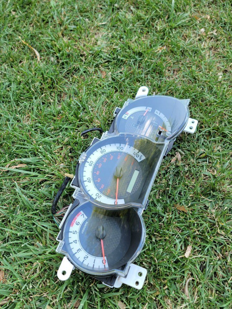 05-2015 Toyota Tacoma OEM Toyota Instrument Gauge Cluster Speedometer