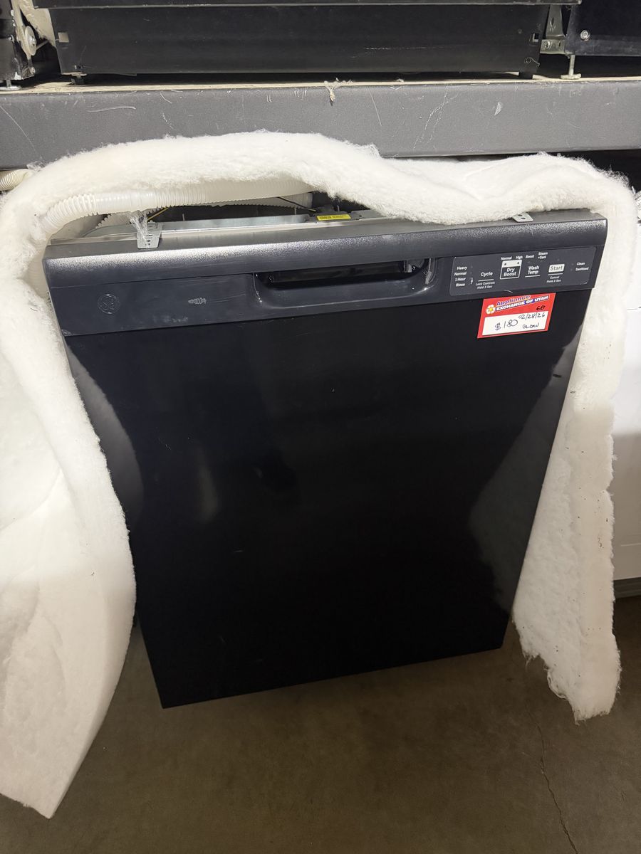 JUST LIKE NEW! GE BLACK DISHWASHER W-WARRANTY