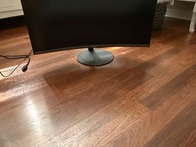 24” Samsung curved monitor