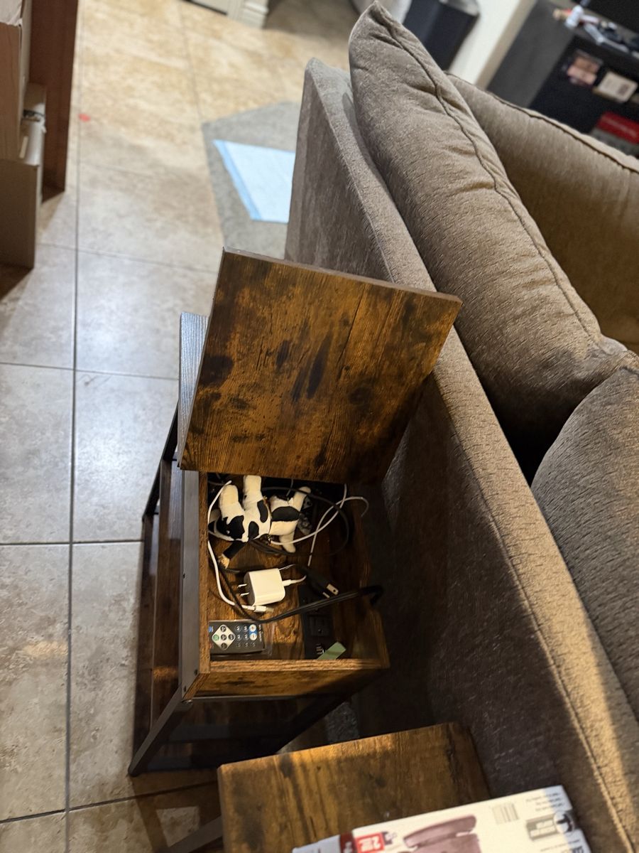 2 side tables with charging inputs.