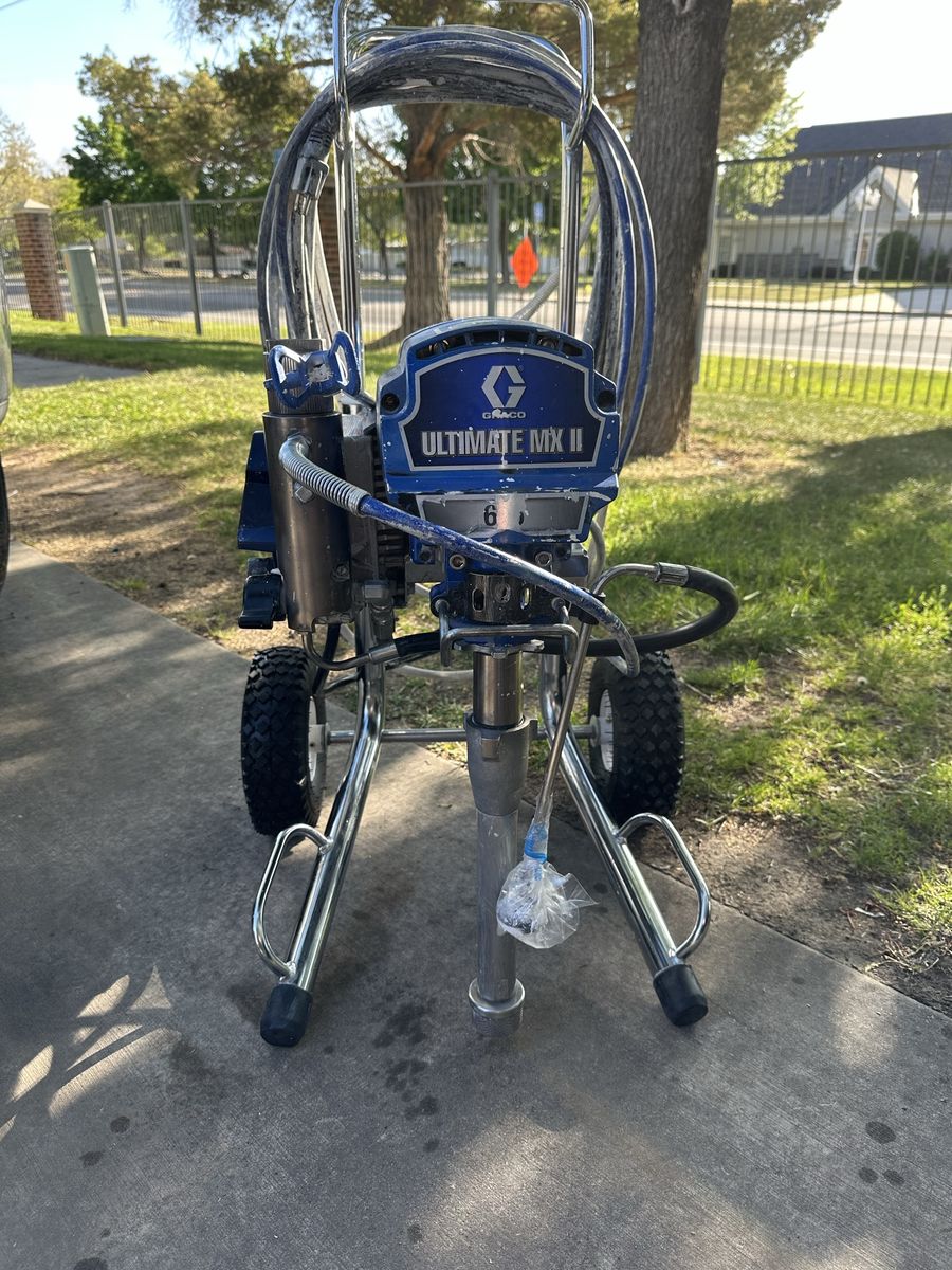 Graco Ultimate MX2 695 paint sprayer