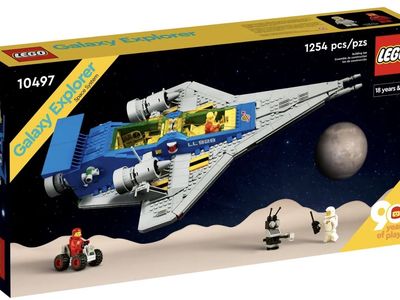 LEGO Icons Galaxy Explorer 10497 - NEW