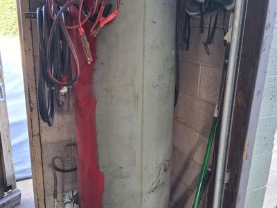 Air compressor/reservoir