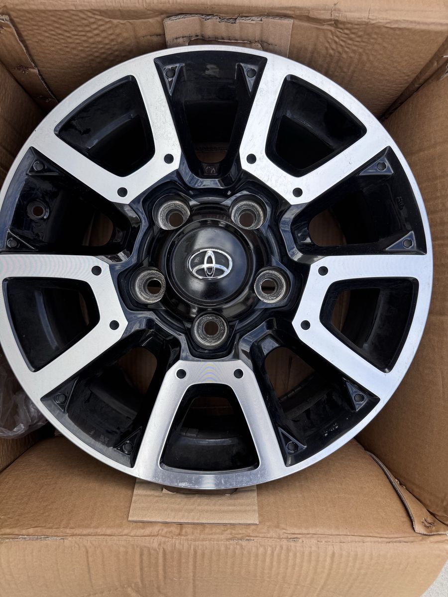 Toyota Tundra Wheels