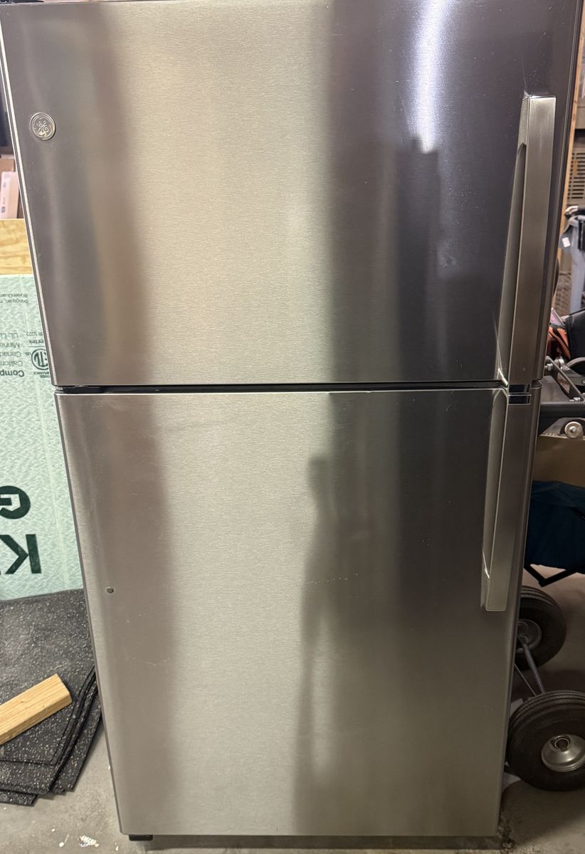 GE Fridge