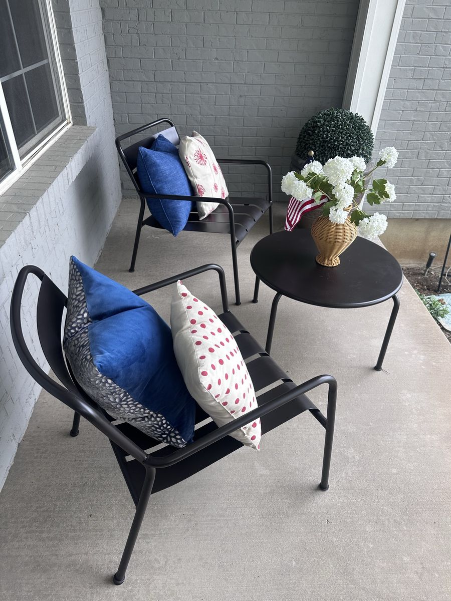 Modern Outdoor Patio Set – 2 Chairs & Matching Table