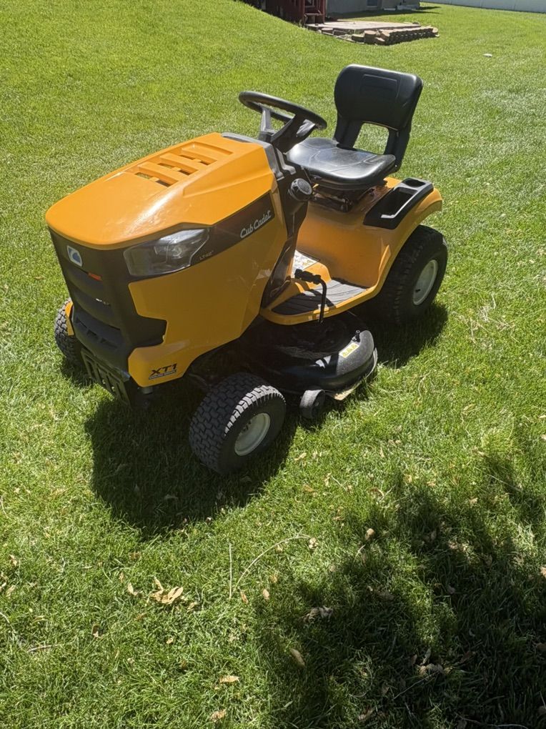 Cub Cadet 42 Mower Runs Perfect