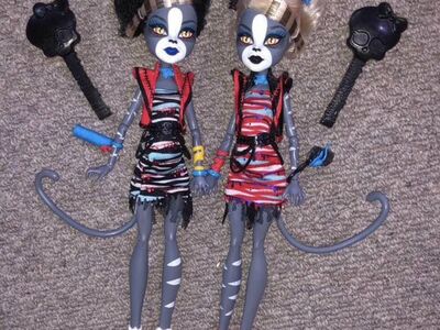 Monster High Zombie Shake Werecat Twins