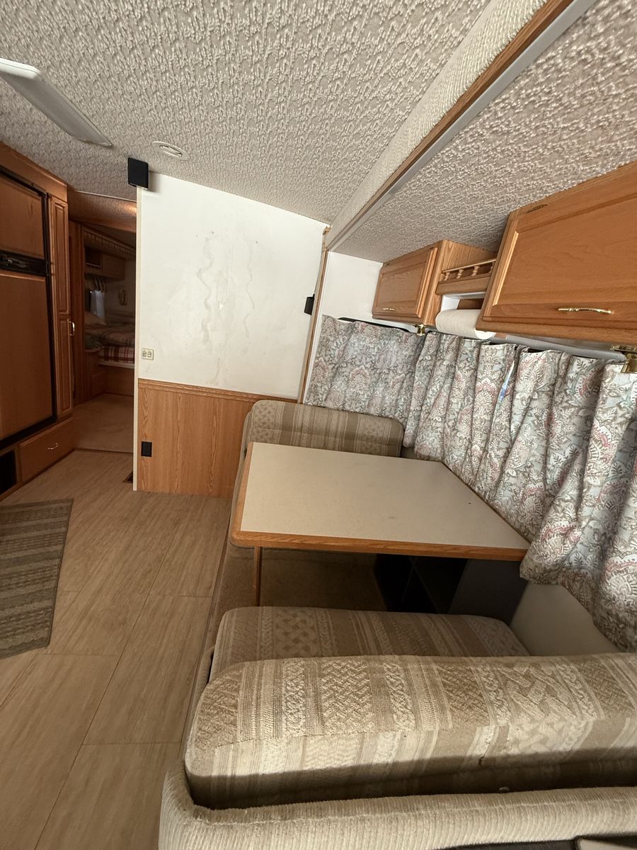 Main image 6