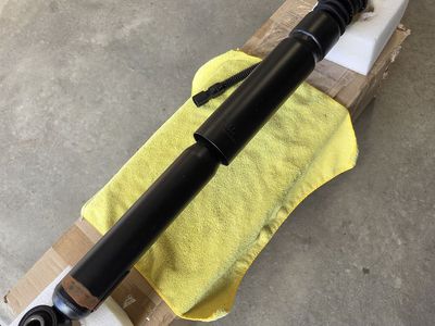 Set of Lexus GX460 New Adjustable Shocks - OEM Replacement
