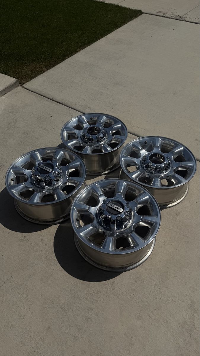 Ford F350 Rims 20” like new
