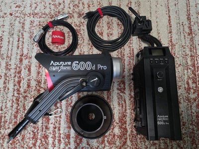 Aputure 600D Pro LED Light
