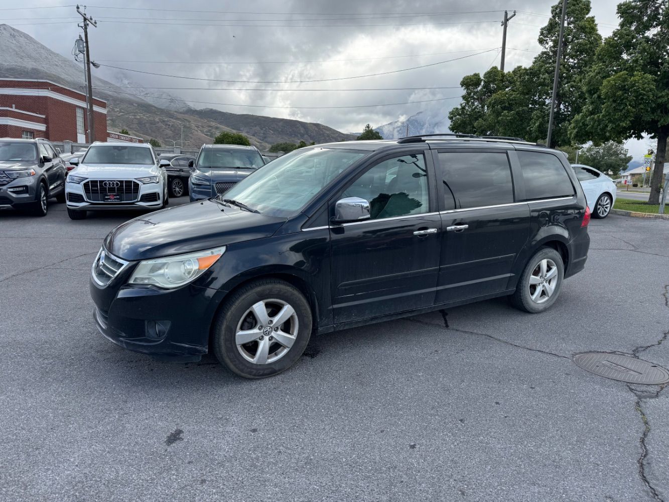 2010 Volkswagen Routan SEL Premium