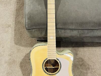 Keith Urban acoustic guitar